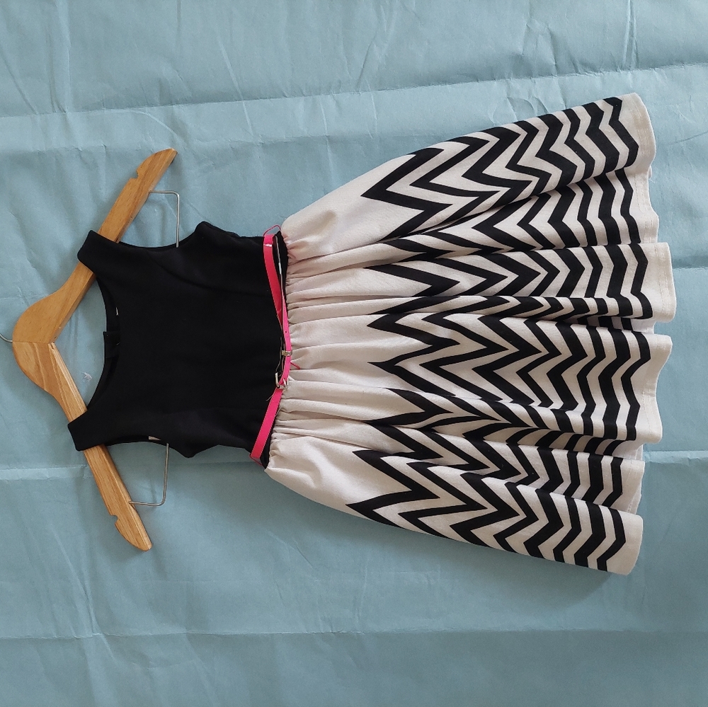 YoungLand's Black Top and Black and White Zig-Zag Bottom Dress|Size "6"